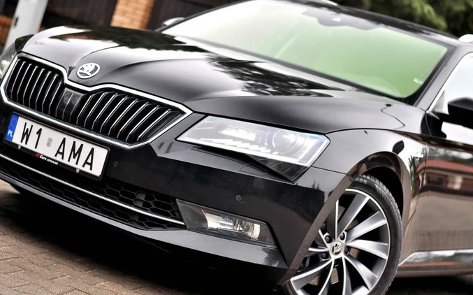 Skoda Superb cena 91500 przebieg: 181000, rok produkcji 2018 z Płock małe 704